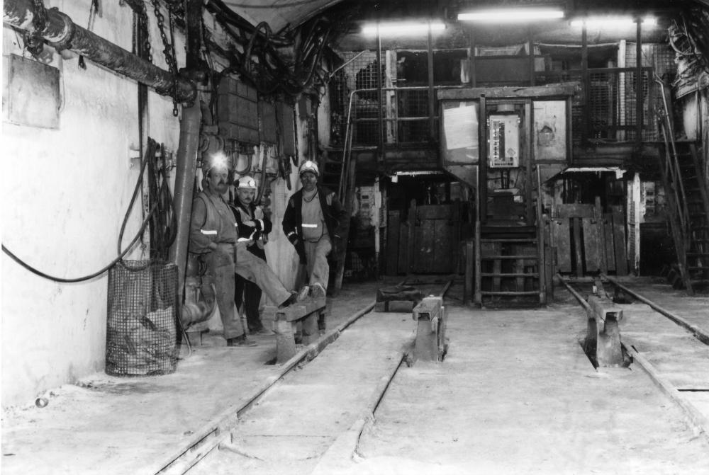 No2 pit bottom. No2 pit bottom.