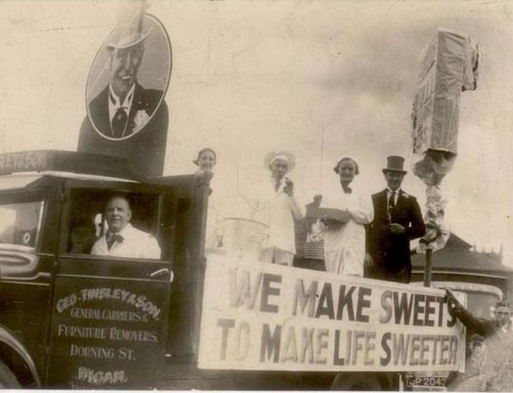 WIGAN CARNIVAL 1930's