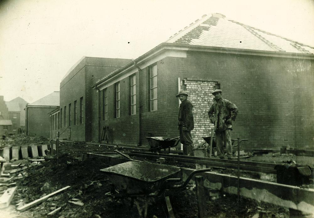 Construction of Frog Lane Refuse Plant, 1930s. Construction of Frog Lane Refuse Plant, 1930s.