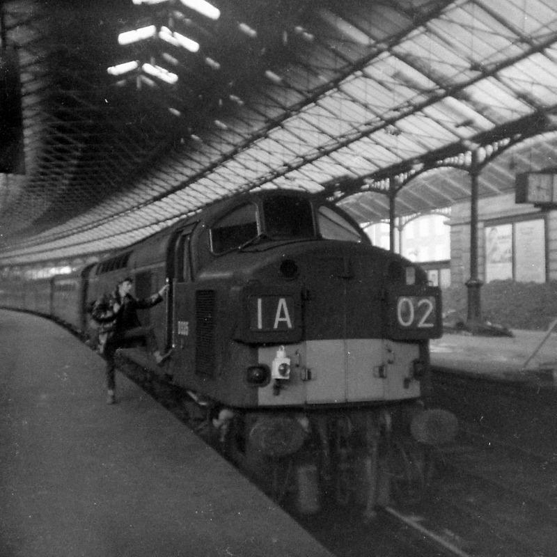 Ian Ratcliffe & Locomotive
