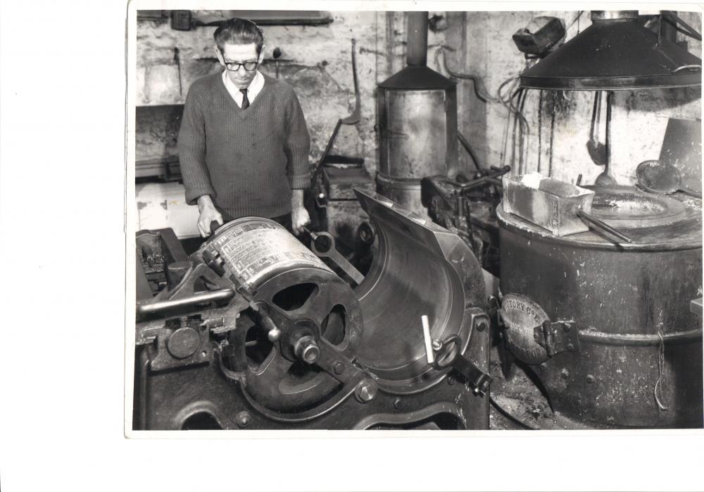 Wigan Observer   Press Cellar  Rowbottom Square 1966