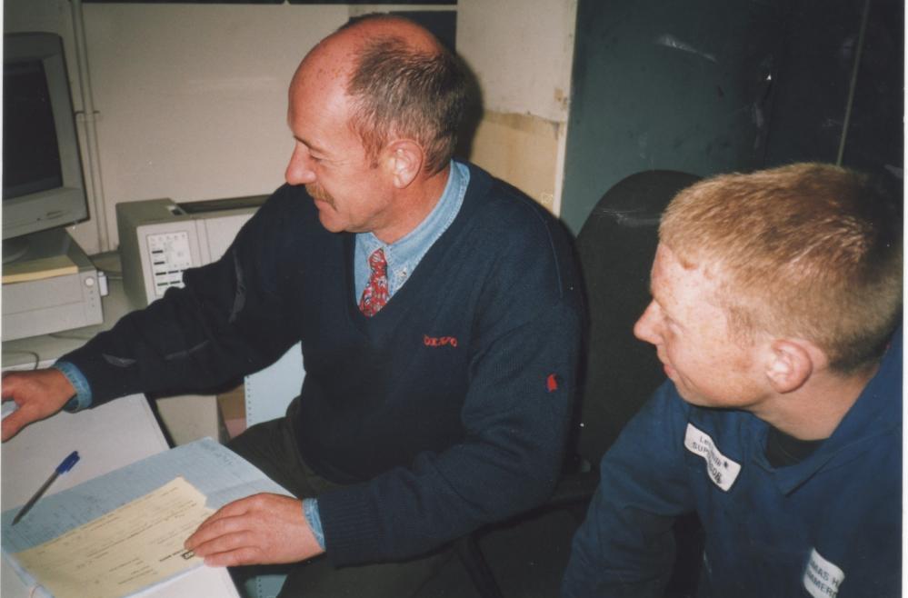 Kwik Save Garage Lockett Road Ashton in Makerfield 1999. 