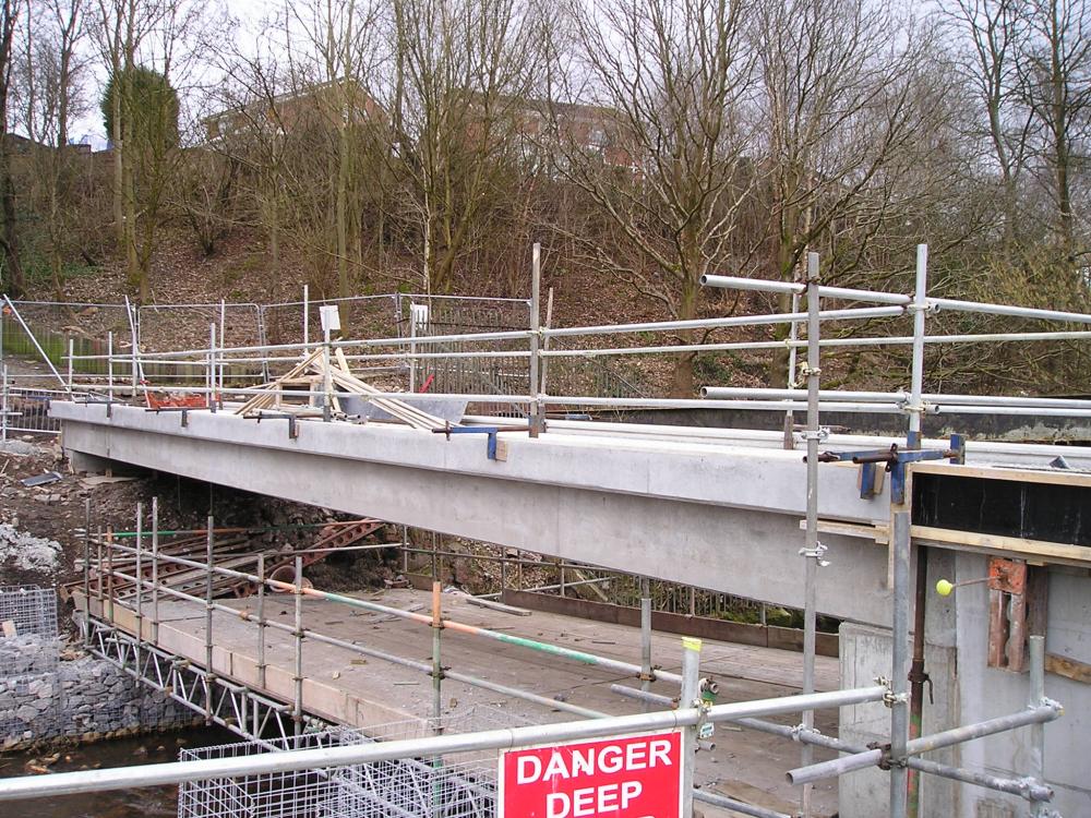 12-03-2010.Progress on the new Footbridge. 12-03-2010.Progress on the new Footbridge.