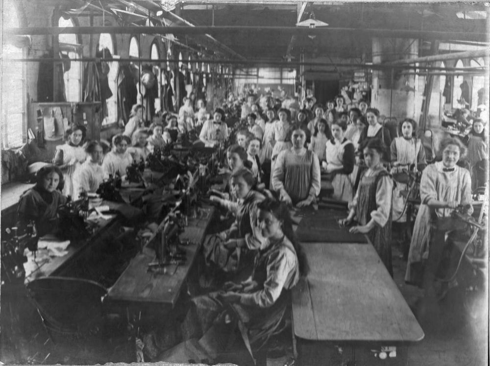 Mill Girls, c1920 Mill Girls, c1920