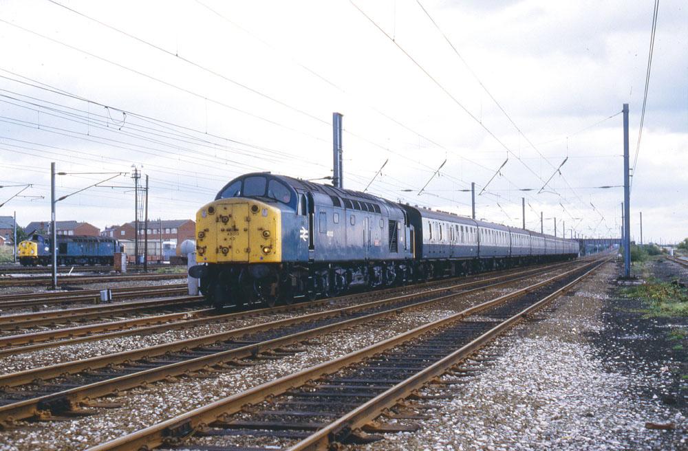 Class 40 passing Springs Branch Class 40 passing Springs Branch