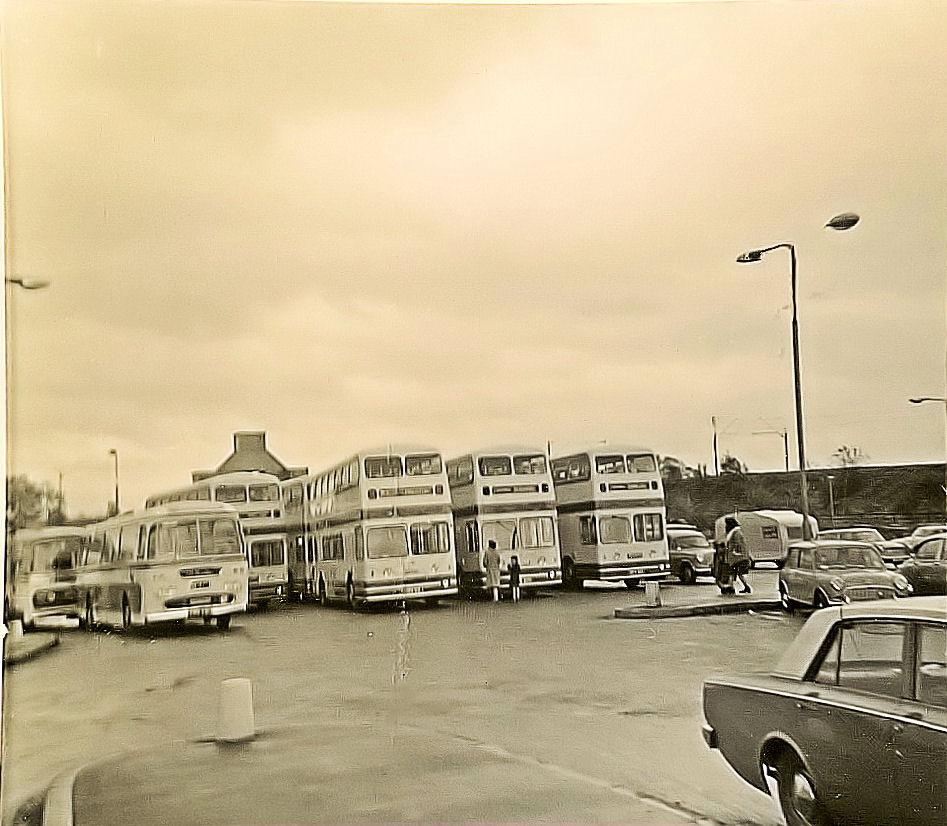 30-10-1965-Homeward Bound to Wigan & NW. 30-10-1965-Homeward Bound to Wigan & NW.
