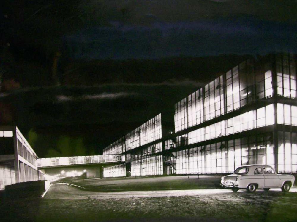 Kitt Green at Night. Kitt Green at Night.