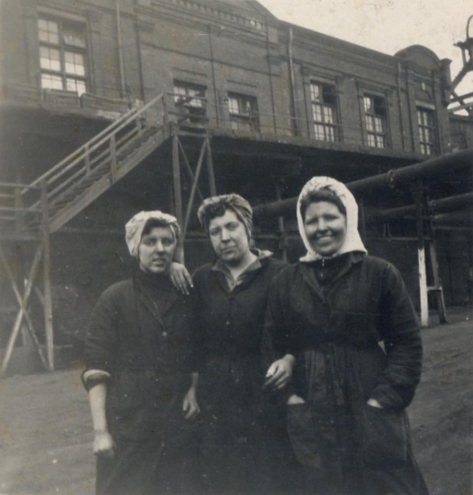Victoria Colliery Pit Brow Lassies 1954