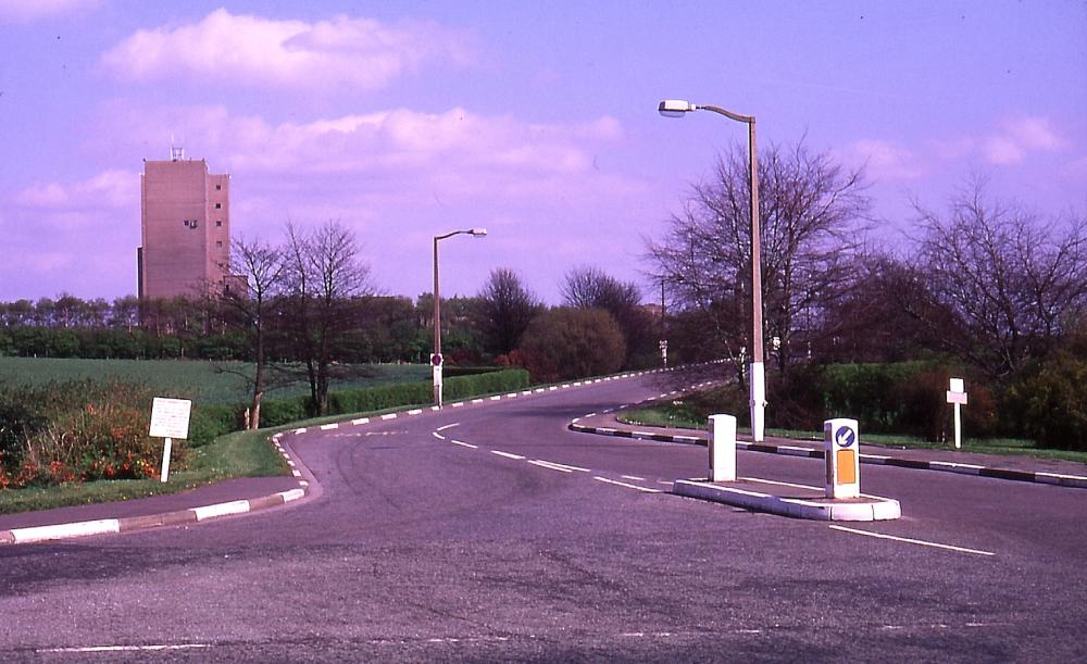 Parkside approach. Parkside approach.