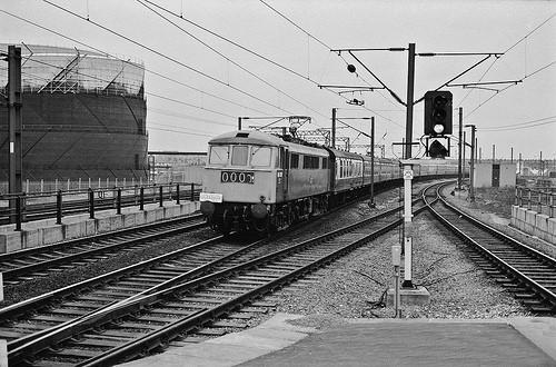 86019 Approaching Wigan N.W. Station