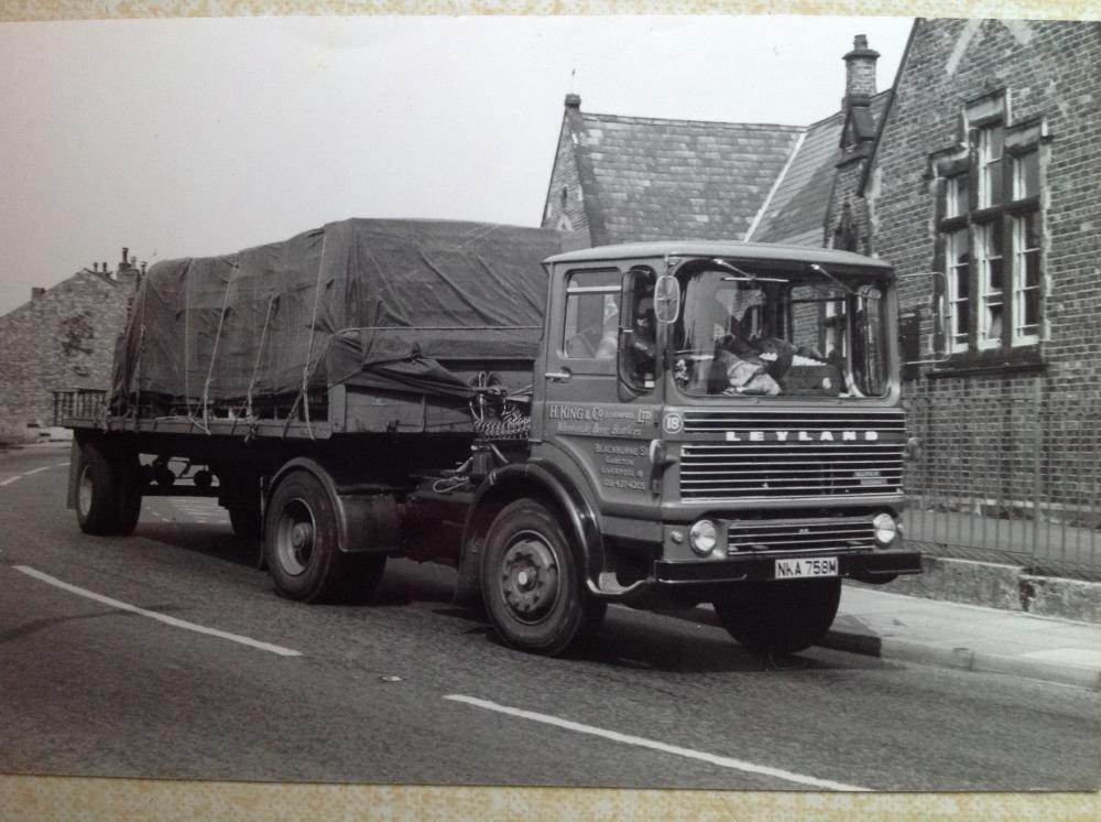 Leyland Super Comet.