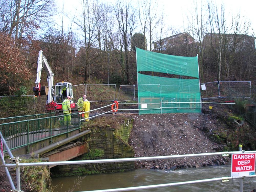 Piling works commence for the footbridge.-04-12-09.