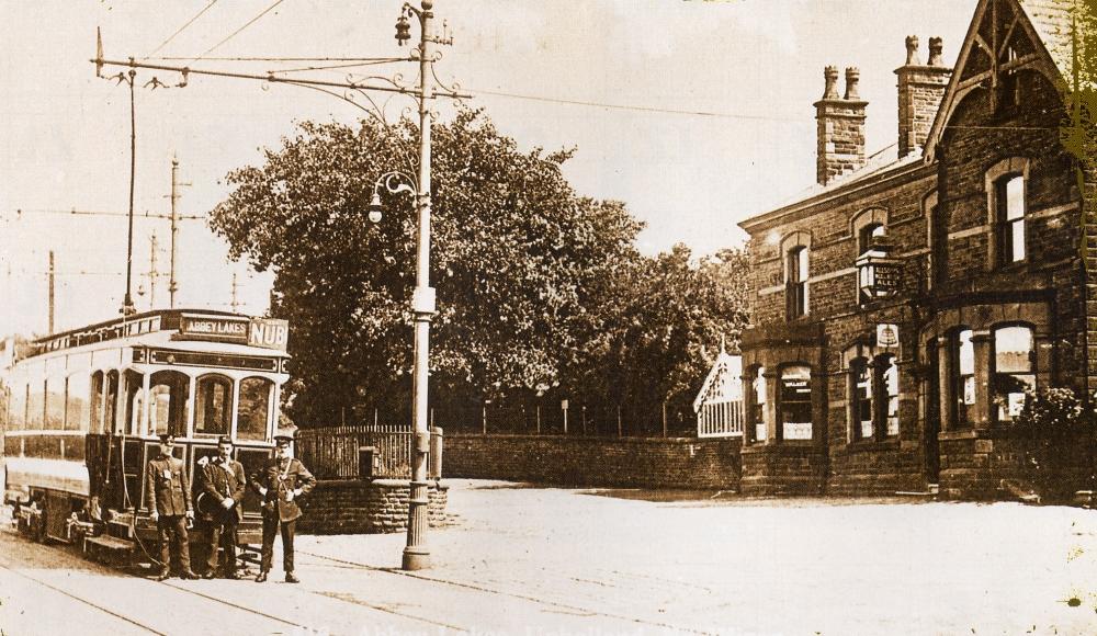 Tram at Abbey Lakes