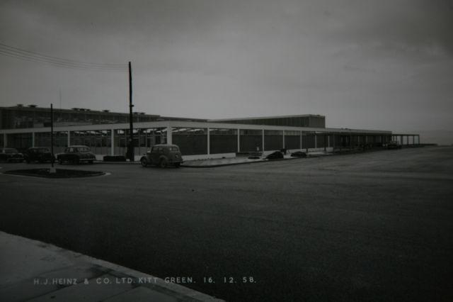 Site entrance at Kitt Green.