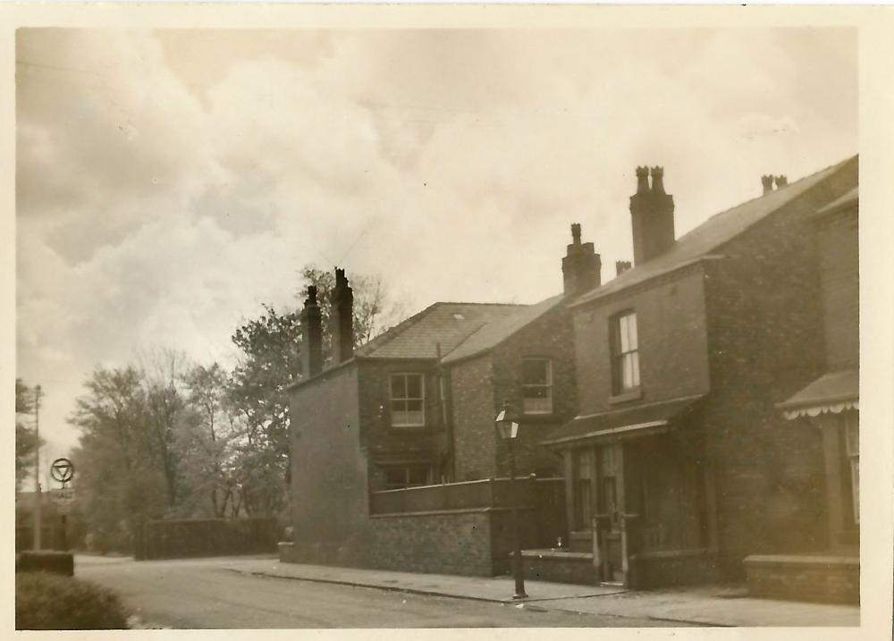 Manor Street, Newtown