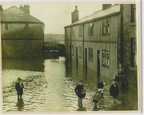 East View / Can Row flood East View / Can Row flood