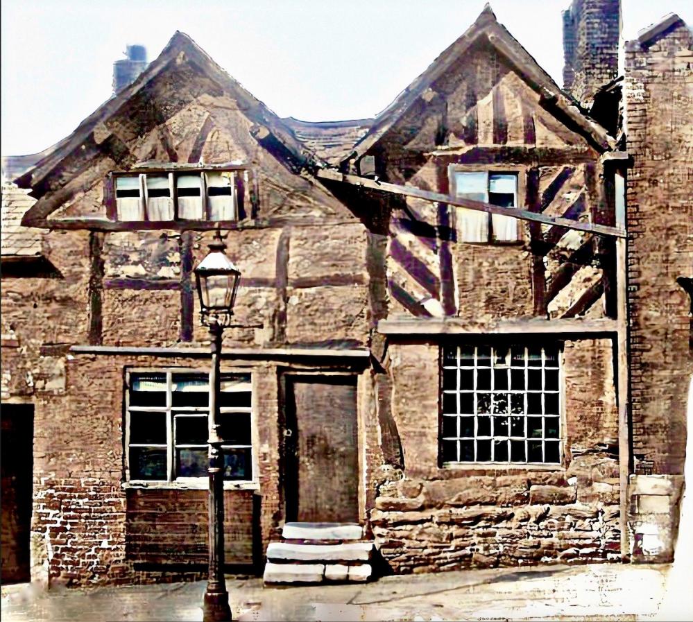 Wells’ / Welles’ House Millgate Wells’ / Welles’ House Millgate