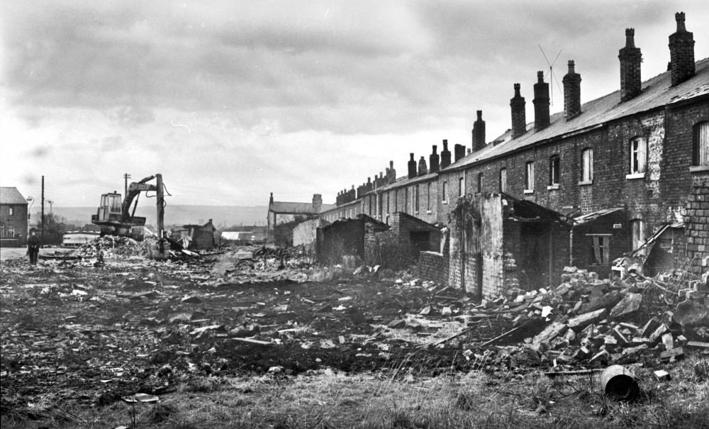 BOLNEY STREET, NEW SPRINGS 4 BOLNEY STREET, NEW SPRINGS 4
