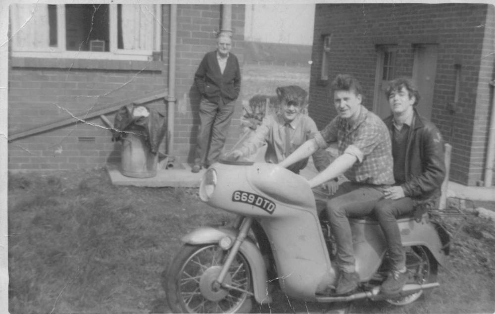 350cc Triump 21 350cc Triump 21