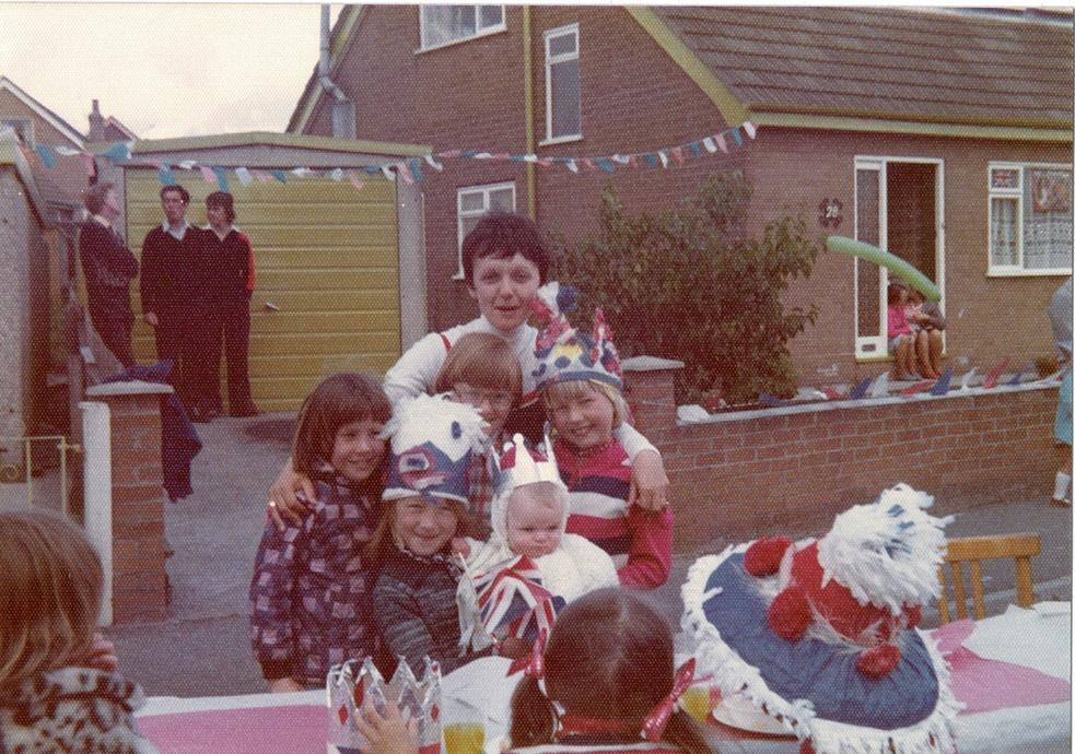 JUBILEE CELEBRATIONS JUNE 7th 1977  (3)