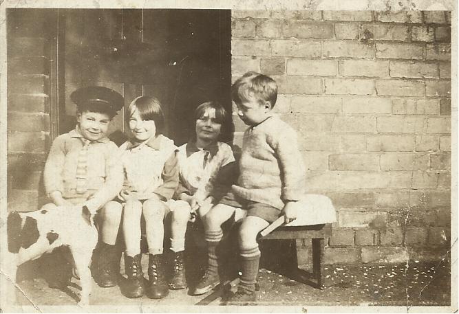 Hindley   "Happy Kids   circa  1925"