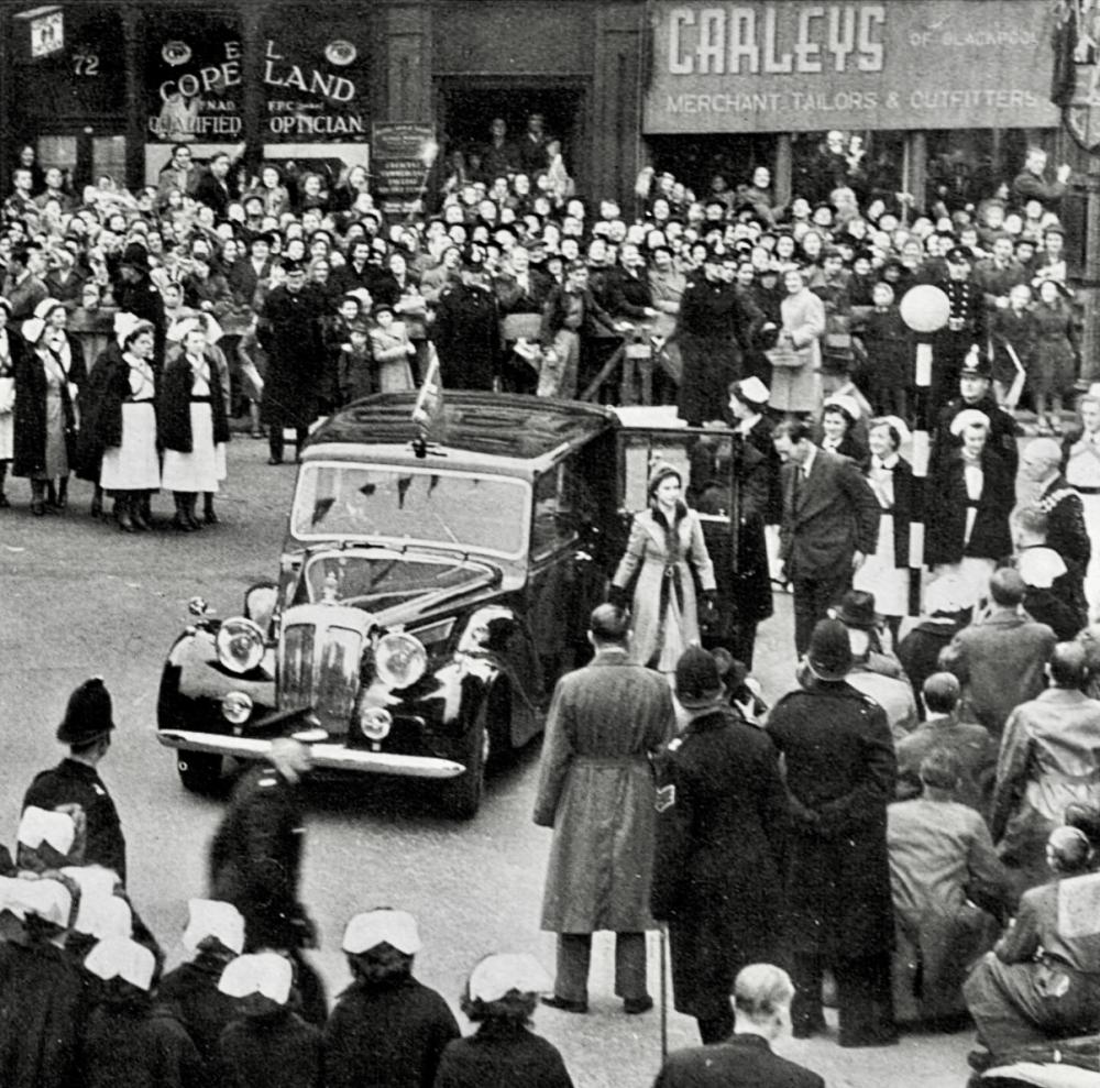 PRINCESS MARGARET, WIGAN TOWN HALL VISIT, MARCH 1950
