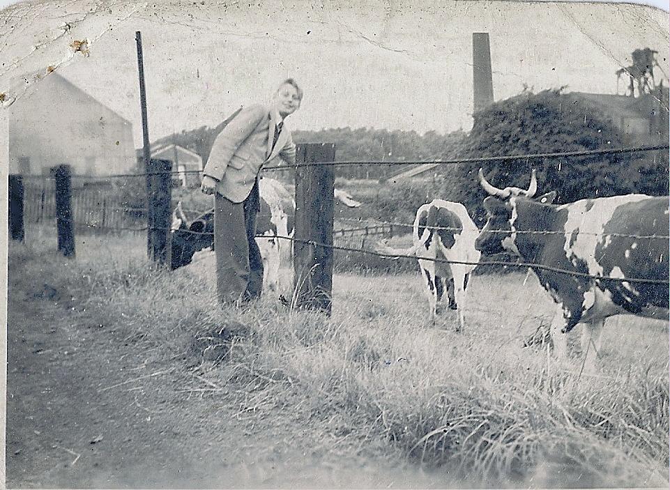 Lurdin Lane Standish & Victoria Pit.18-07-1958.