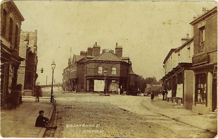 Big lamp, High St, Golborne Big lamp, High St, Golborne