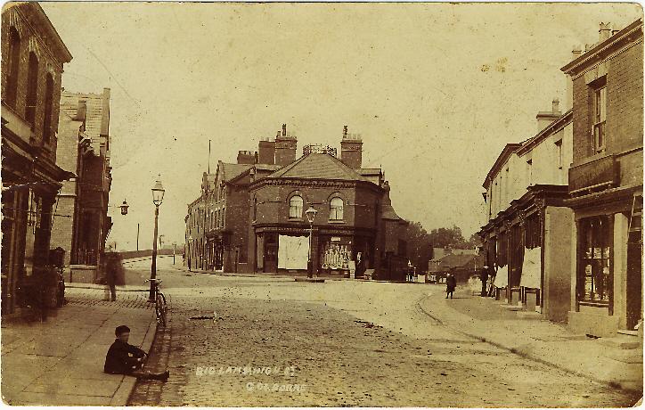 Big lamp, High St, Golborne