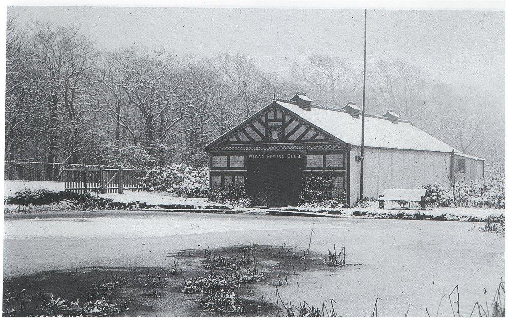 Wigan Rowing Club c1900