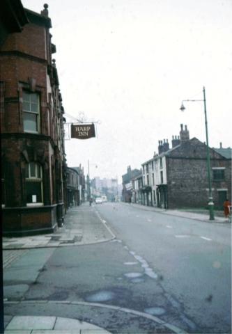 Harp Pub, Scholes, 1960s.