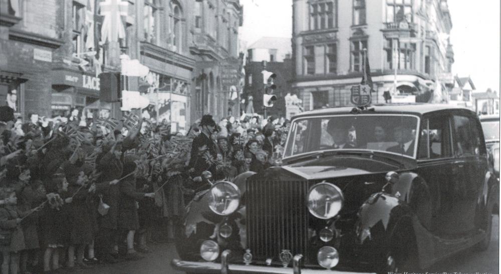 QUEEN'S VISIT 1954