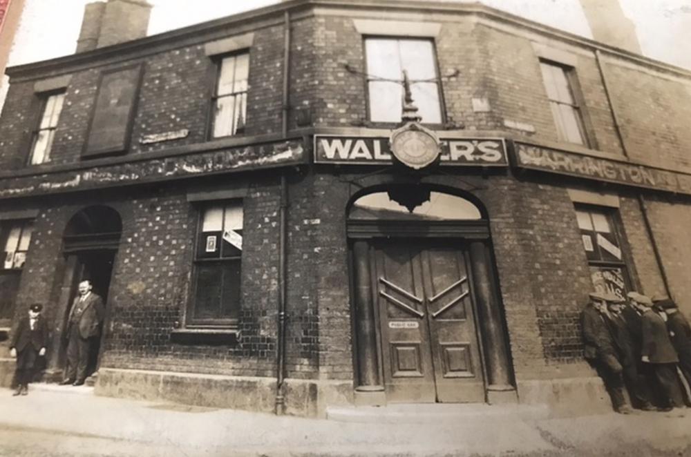 'PRINCE OF WALES' PUB WELLINGTON ST./JOHN ST. SCHOLES