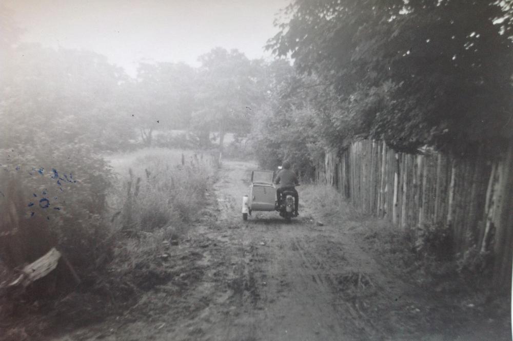 Heading down into the 'Skits' from low Bank road. Early 60's.