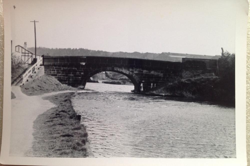 Cale lane bridge. Cale lane bridge.