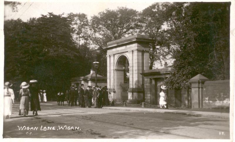Plantation Gates. Plantation Gates.