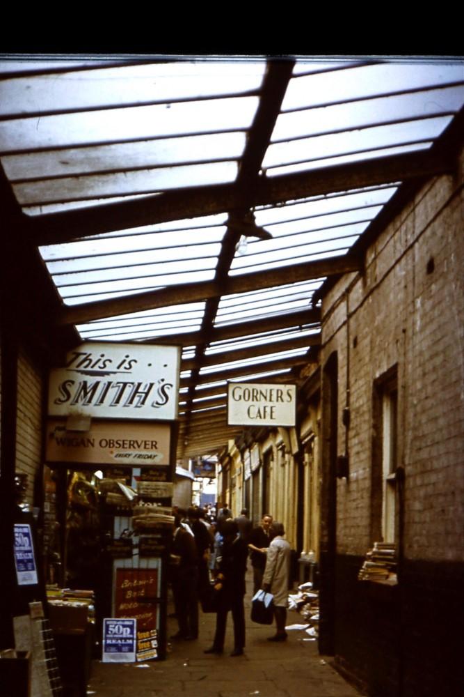 Syd Smith's Newsagent stall  1.