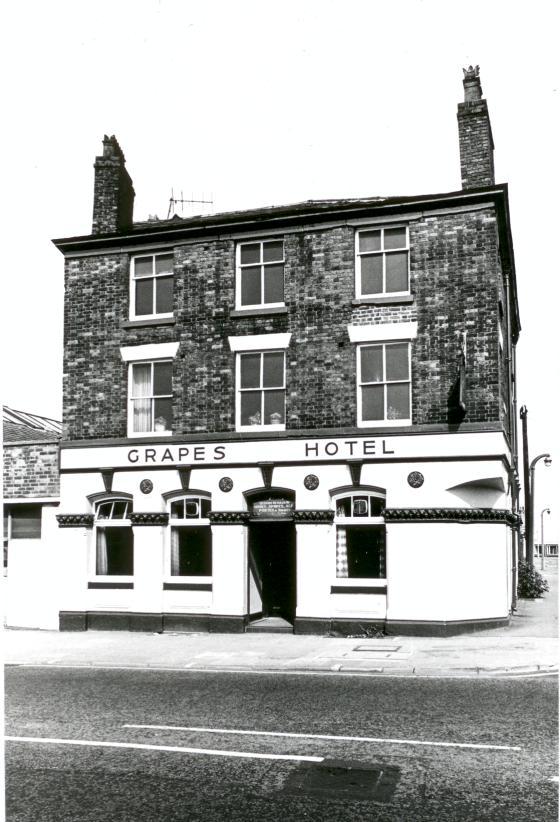 Grapes Hotel, Wallgate. Grapes Hotel, Wallgate.