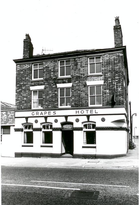 Grapes Hotel, Wallgate.