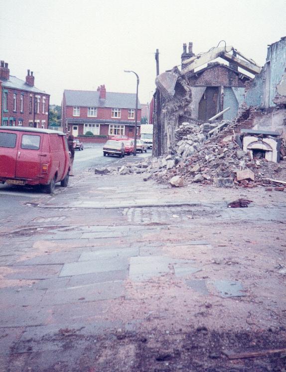 Miners cottages in Billinge Road being demolished Miners cottages in Billinge Road being demolished