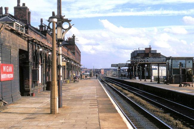 Wigan NW station