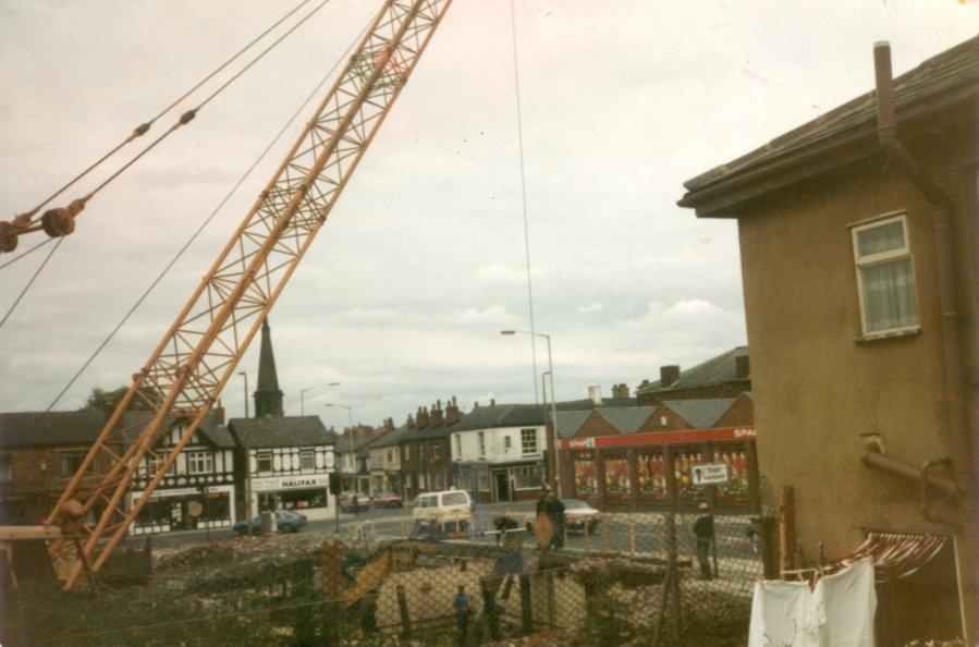 Demolition of Almond's Brewery, c1982. Demolition of Almond's Brewery, c1982.