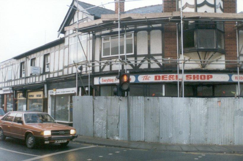 Dicconson Street, 1980s. Dicconson Street, 1980s.