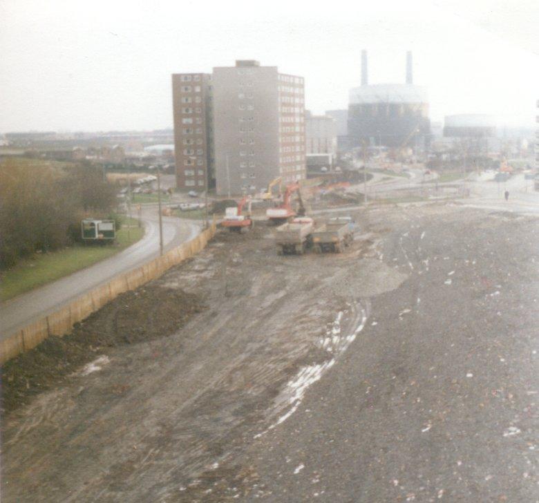 Riverway, road construction.