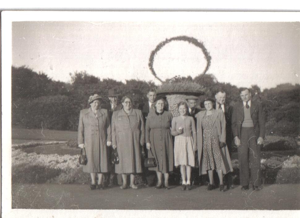 MESNES PARK 1951 MESNES PARK 1951