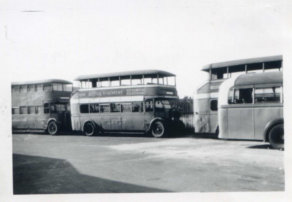 Buses at Atherton in 1949 Buses at Atherton in 1949