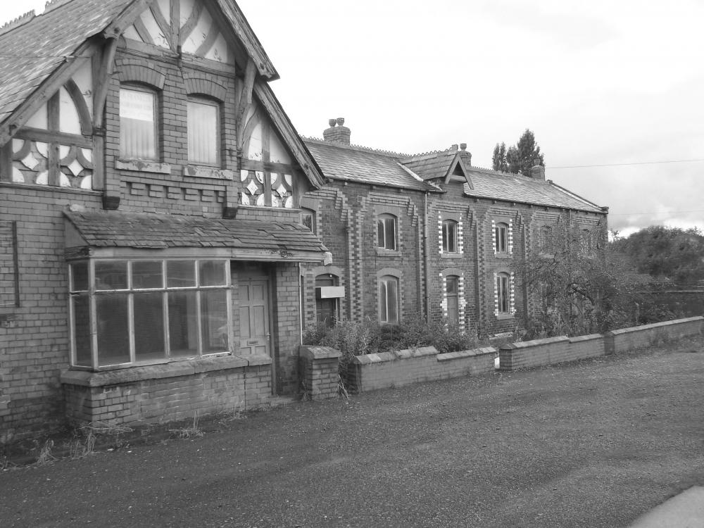 Cottages in Ince