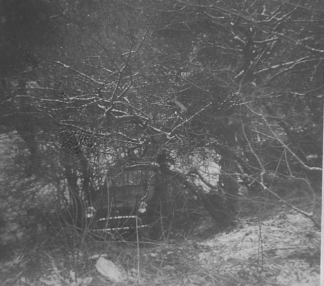 26-02-1962.-Gathurst Hill claims a victim- A McAlpine van. 26-02-1962.-Gathurst Hill claims a victim- A McAlpine van.