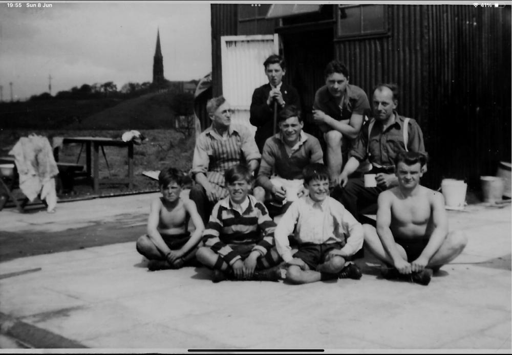 Does anyone know anyone on these photos? Does anyone know anyone on these photos?