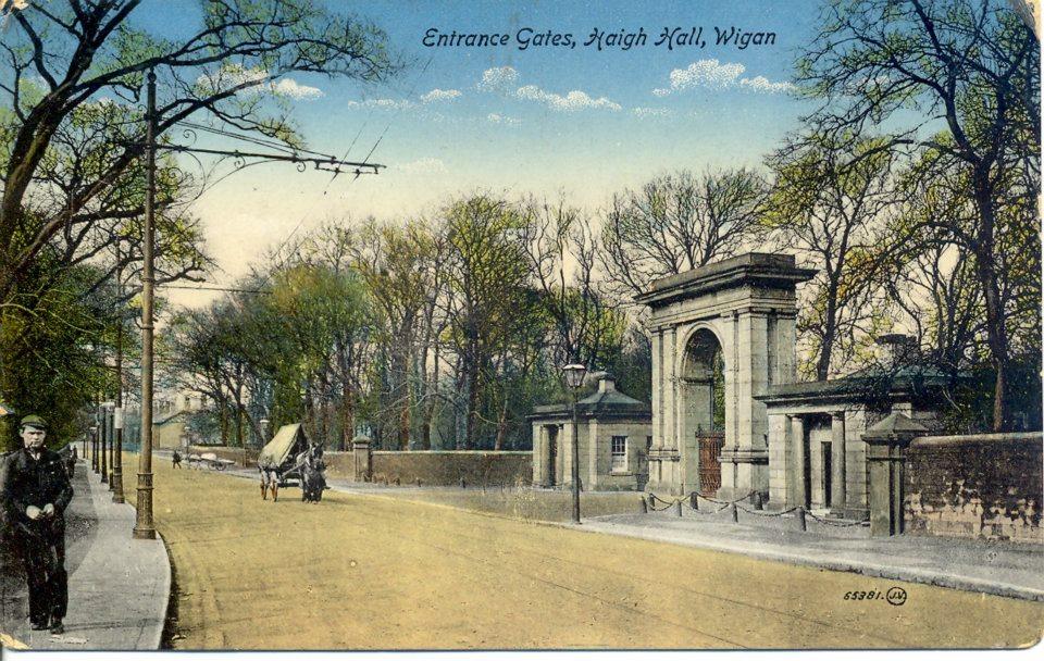 Plantation Gates. Plantation Gates.